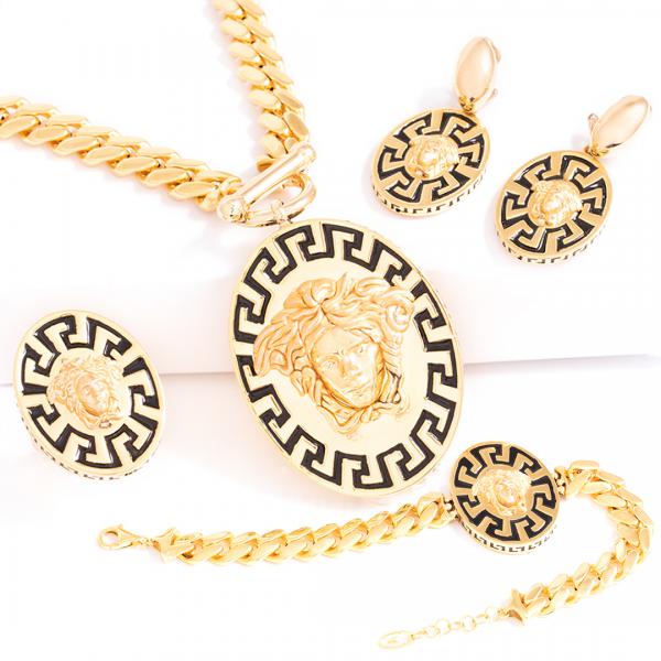 سرویس کارتیر ورساچ